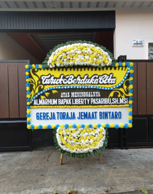 Papan Bunga Duka di Sindangpanon