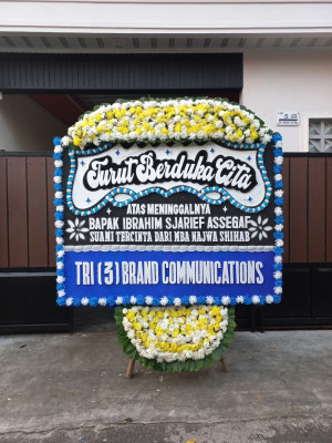 Papan Bunga Duka di Sindangpanon